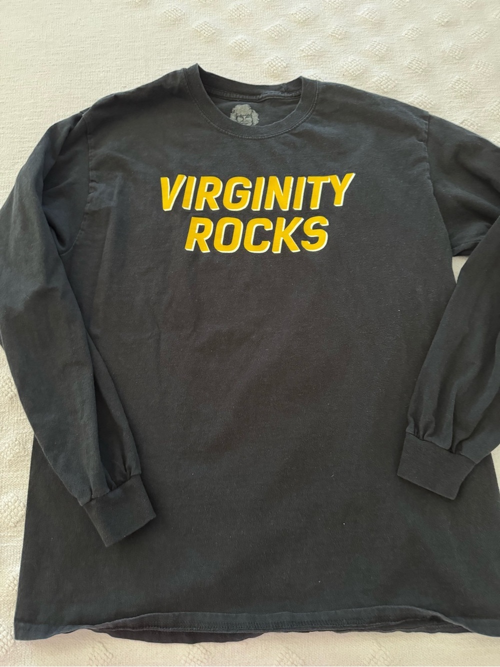 Danny Duncan Virginity Rocks Black & Yellow Long Sleeve Shirt Men’s Size: L
C1